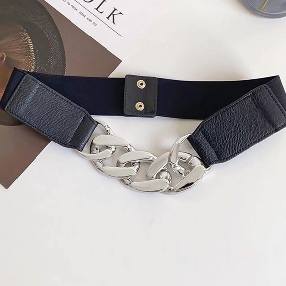 Luxe Vegan Leather Chain Snap Button Belt - Picture 6 of 6
